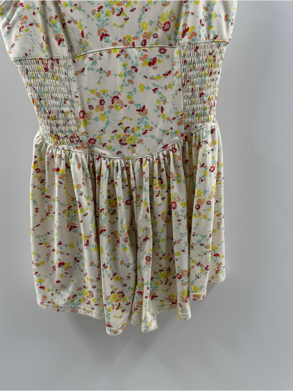 Urban Outfitters Floral Smocked Romper – Women’s Small - Picture 3 of 6